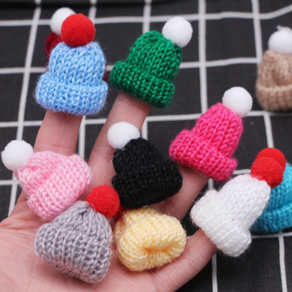 10 pz Mini fatto a mano piccolo cappello a maglia albero di natale ornamenti bambola cassa del telefono fai da te decorazione artigianale