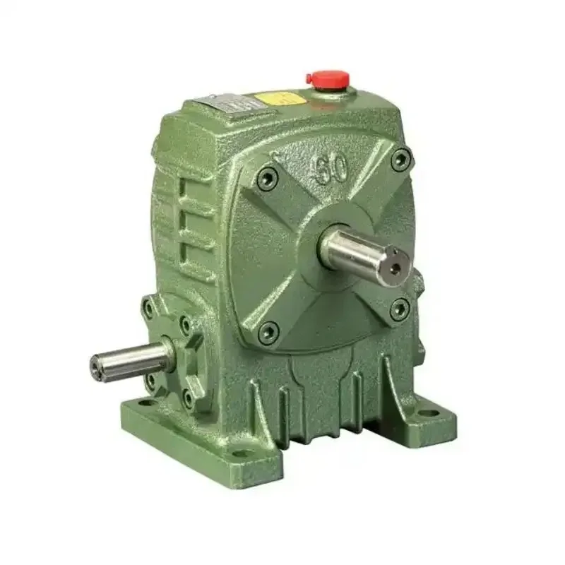 Worm Gear Reducer Efficiency: Why It Often Drops Below 50% and How to Calculate Actual Output Torque