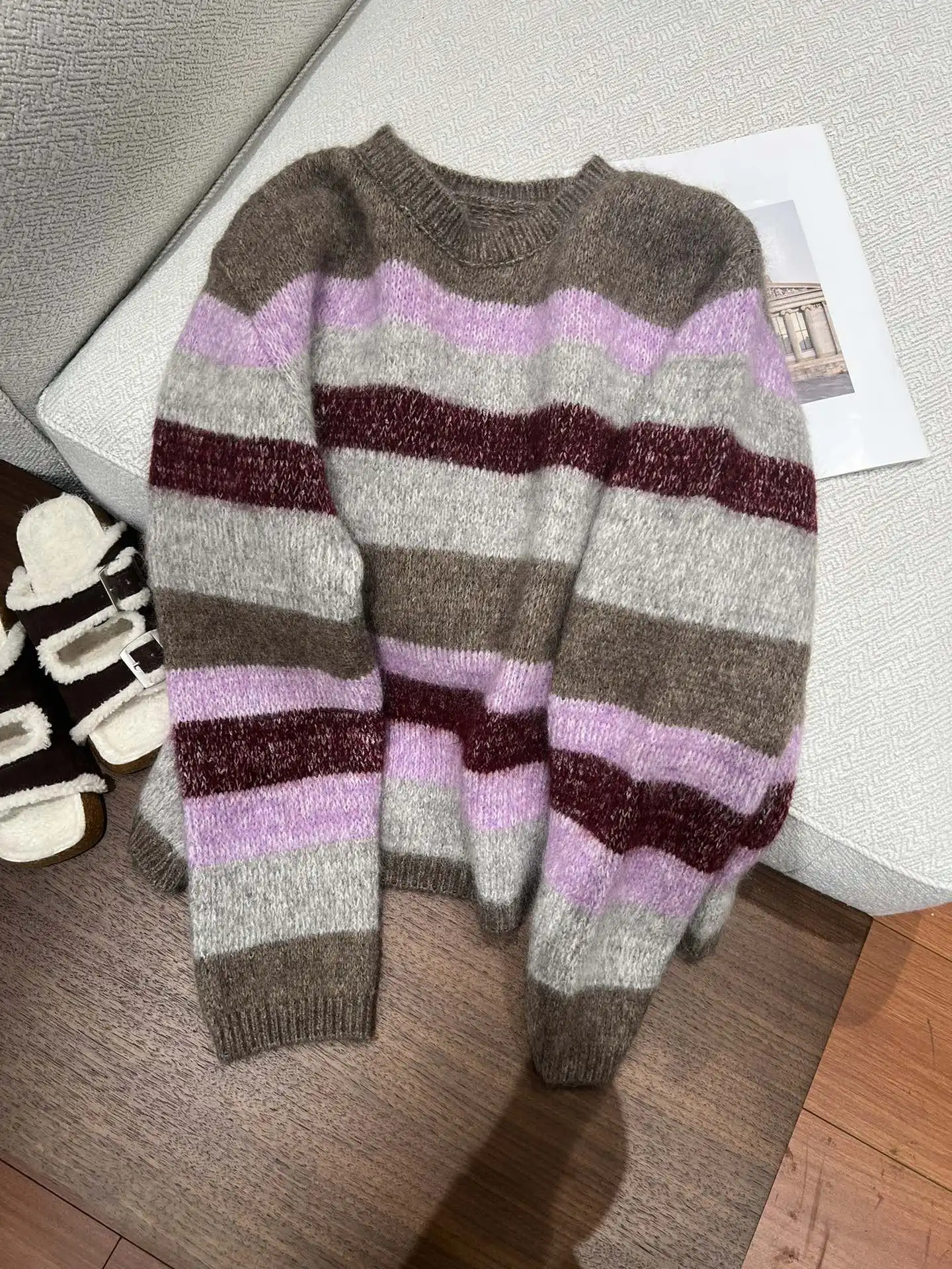 High quality new round neck striped sweater loose casual version women's striped sweater