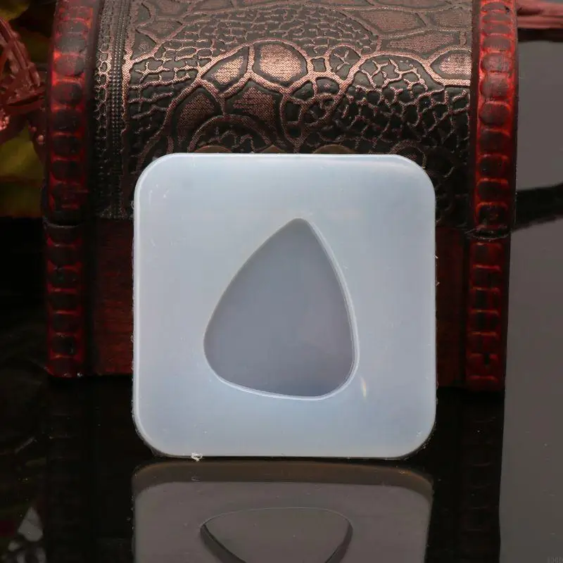 

400D for Triangle Plectrum Silicone Mold Jewelry Resin Casting Mold for Musical Acces