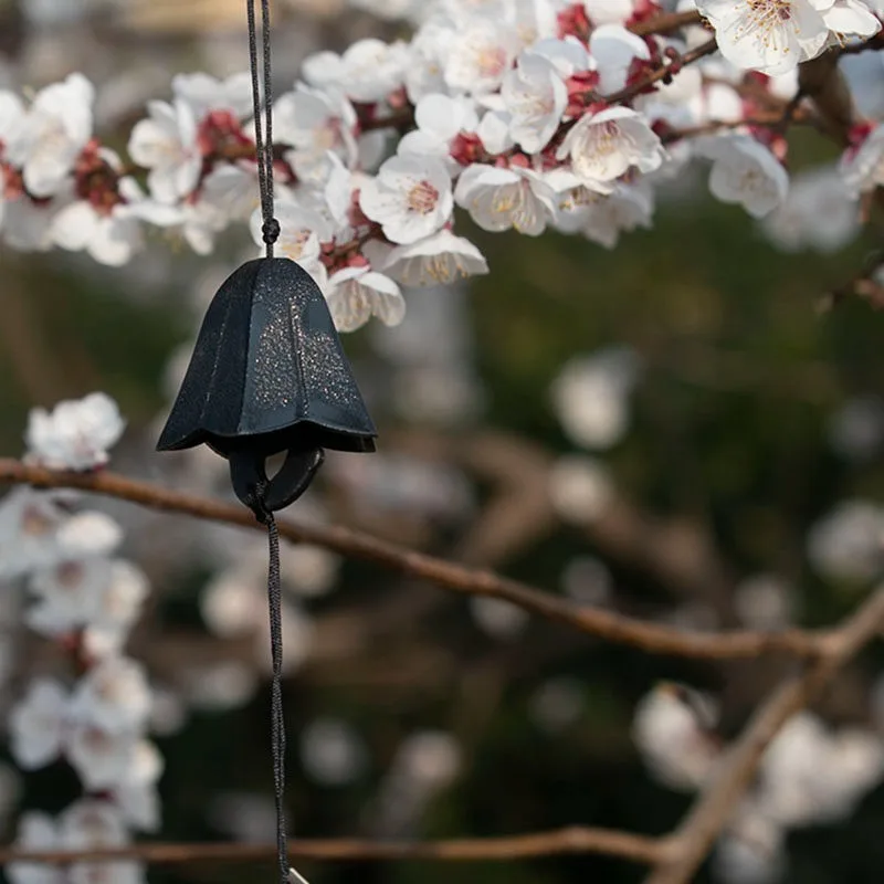 Cast Iron Wind Hanging Ornament Japanese Style Vintage Bell Decor for Patio Balcony Camping Tent Chinese Retro Metal Craft Gift