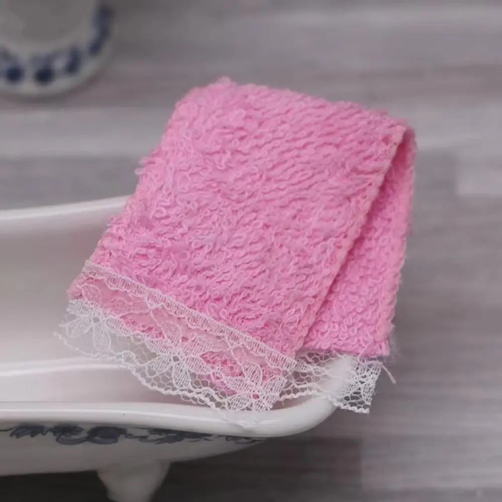Acessórios de Banheiro para Casa de Bonecas de Simulação: Bola de Banho, Escova de Dentes, Secador de Cabelo em Miniatura, Pente, Gel de Banho, Sabonete, Mini Toalha, Adereços para Fotos