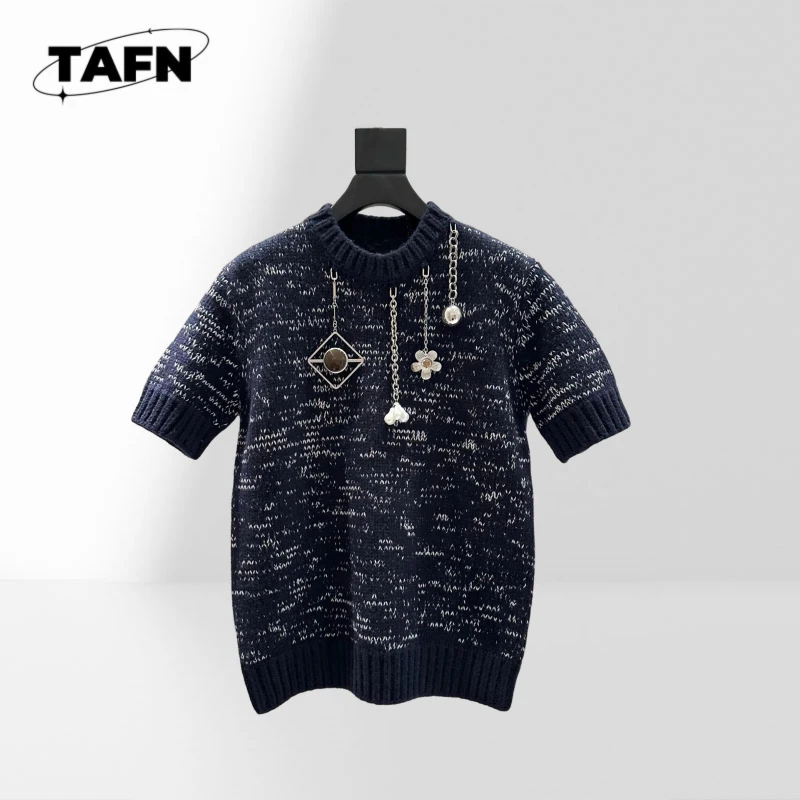 

100% Wool High-End Retro Design Cashmere Cardigan, Warmth Style for Casual Occasions Warm Comfortable for Casual Outings AJ2925