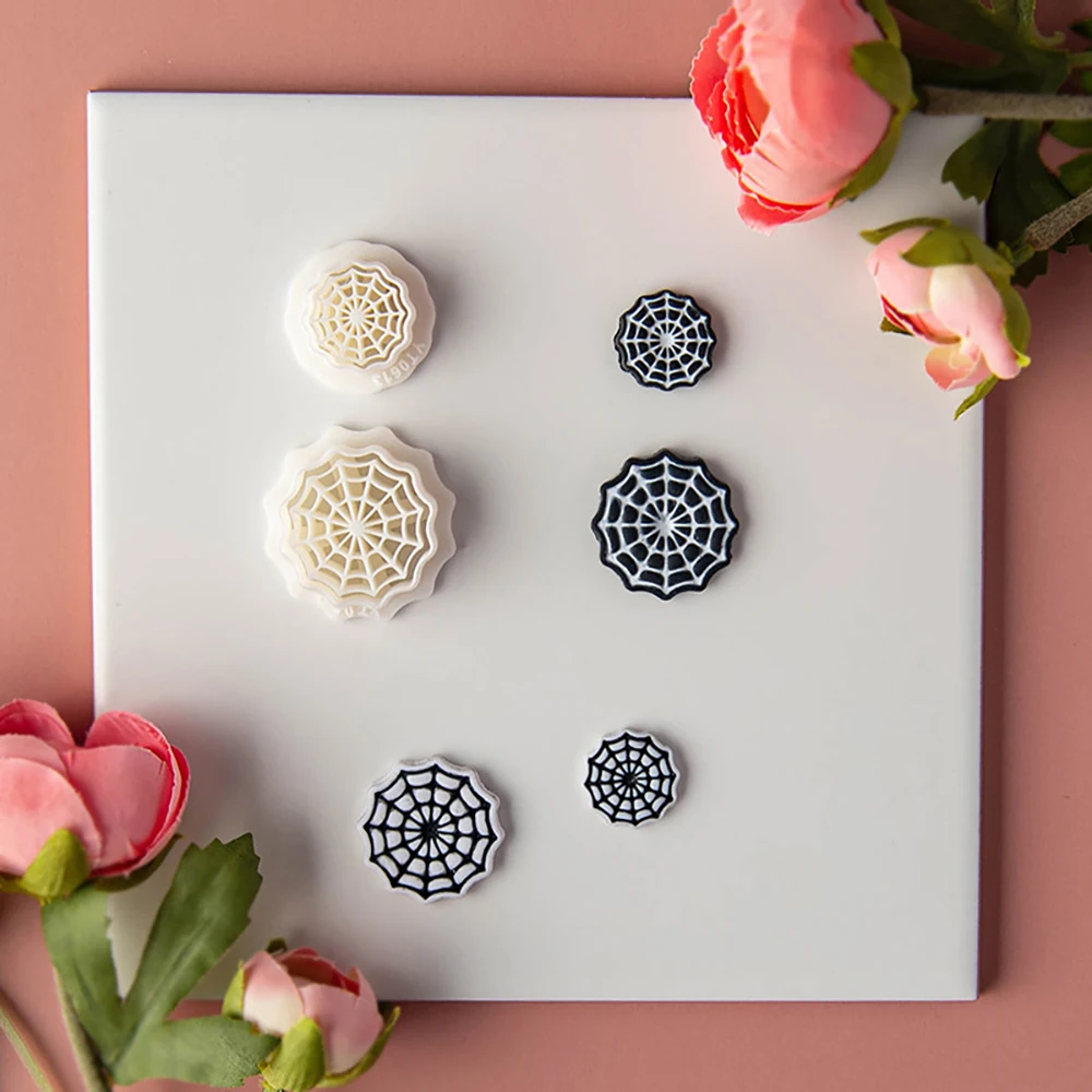 1pc Halloween Series Polymer Clay Cutters DIY Cobweb Embossed Soft Pottery Clay Earrings Jewelry Pendant Making Tools