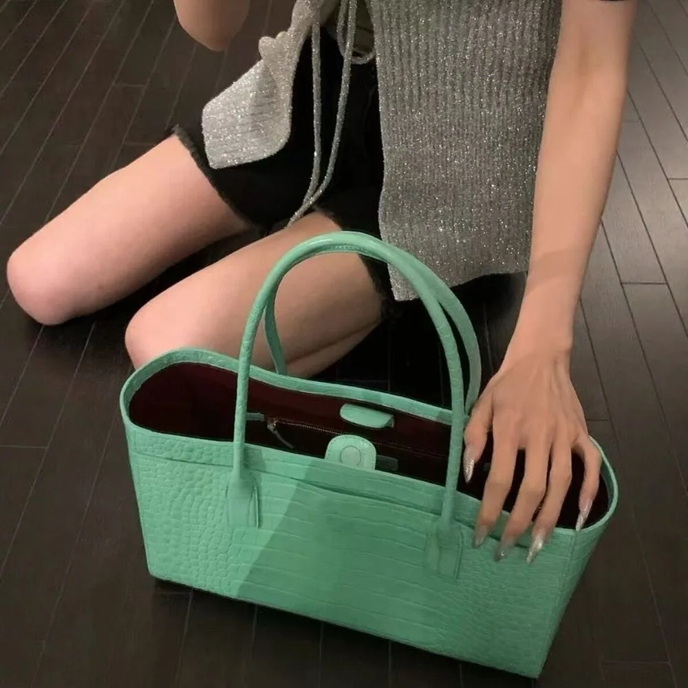 New PU Crocodile Pattern Tote Bag Elegant Luxury Women Handbag Trendy Shoulder Bag Travel Shopping