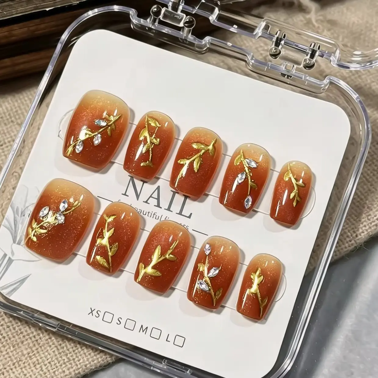 10 Uñas Postizas Cortas Cuadradas con Patrón de Hojas Doradas, Reutilizables, Estilo Ballet, de Cobertura Completa, Fáciles de Poner