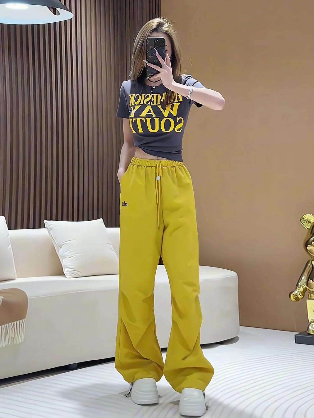 

Slim Fit Sportswear Set Women's Short Sleeve T-Shirt And Wide Leg Pants Two Piece Set Summer Casual Fashion Brand La La Shang