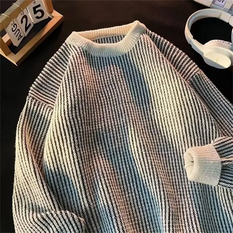 

Men's round Ne Striped Knitwear Loose Fit Faionable Overhead Winter Casual Polyester Fiber Long Sve T-irt Sle