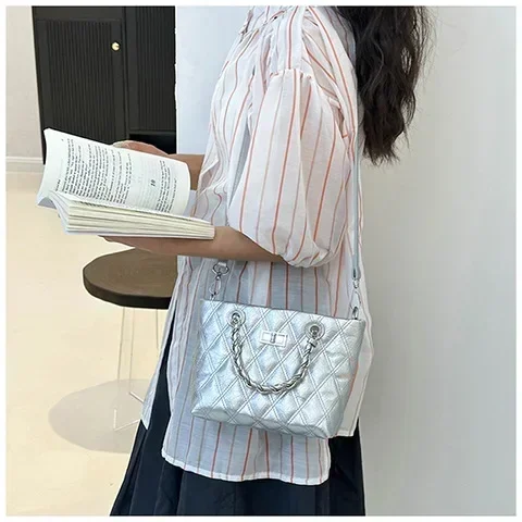 

2025 Spring Women's Luxury Soft Leather Tote Bag Diamond Pattern Chain Strap Shoulder Crossbody Spacious Work Daily Purse