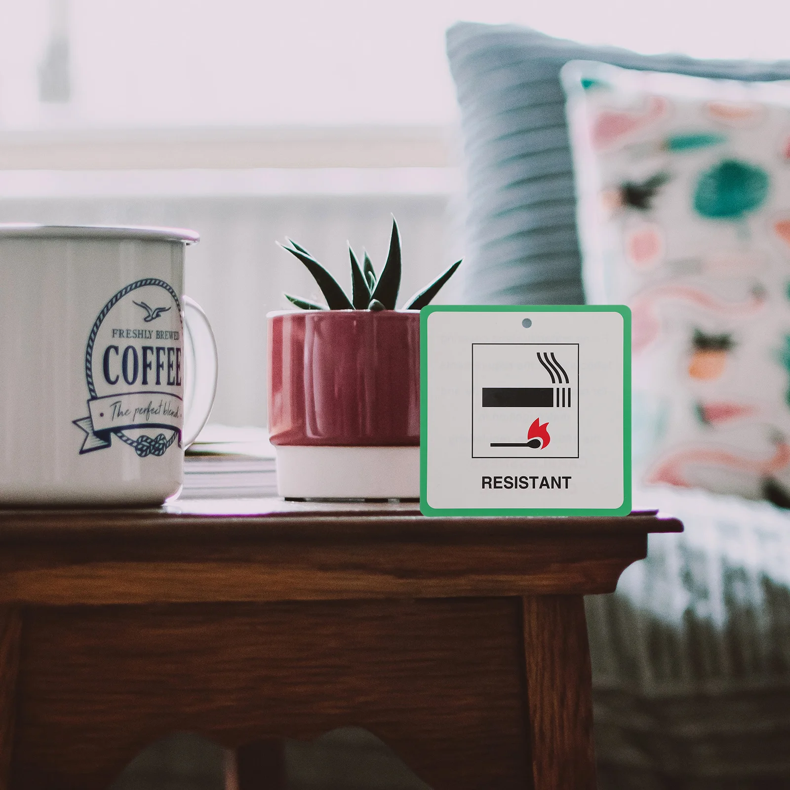 Рисунок 2 - этикетки безопасности