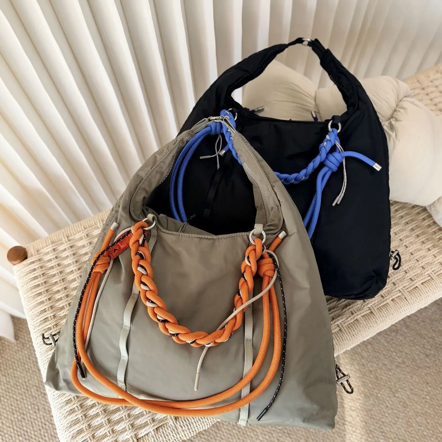 2026 New Cloud Tote Bag Nylon Fashion Trendy Large Capacity Outdoor Drawstring Cinch Adjustable Shoulder Versatile Design
