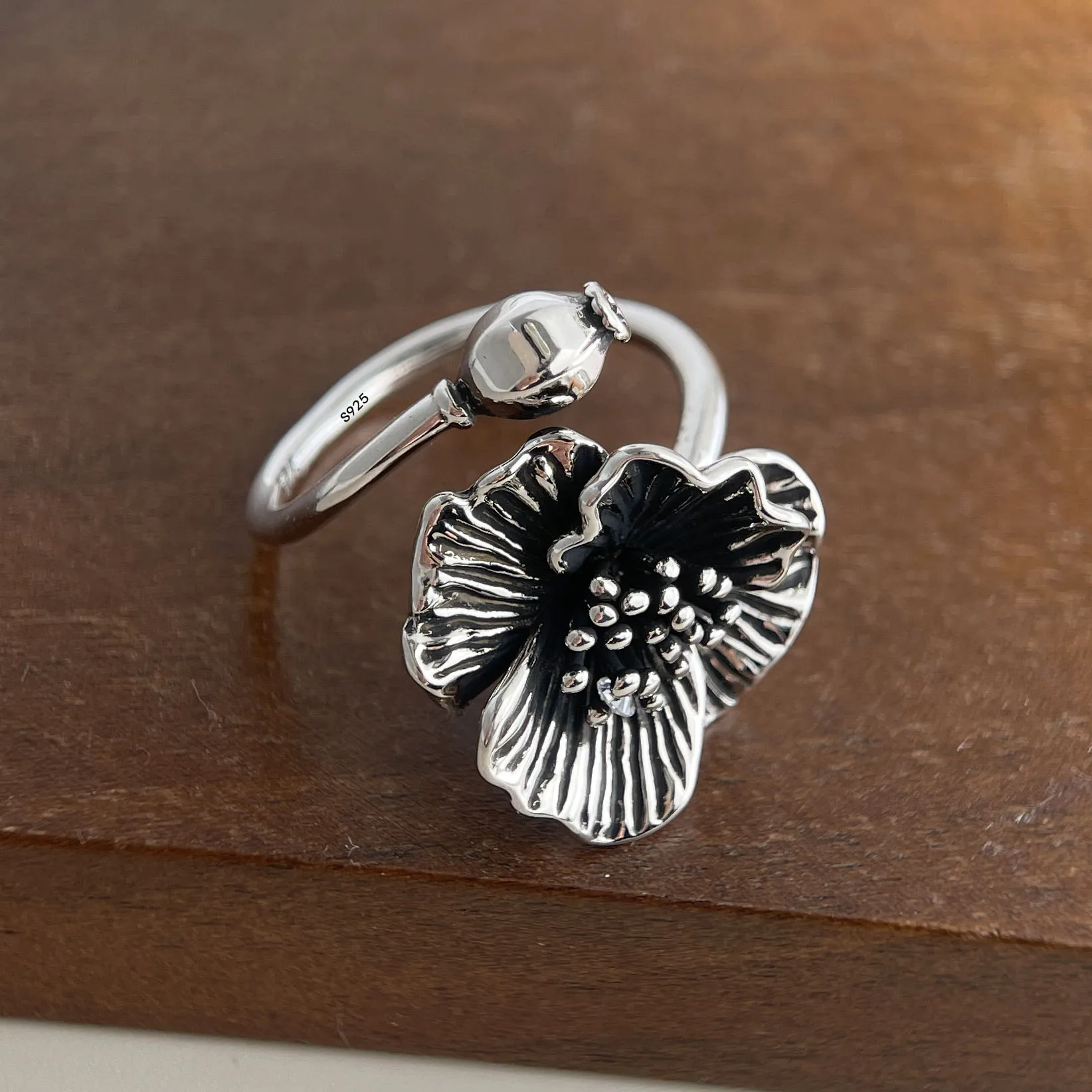 BF CLUB 925 Sterling Silber Ring für Damen, Schmuck, Retro-Blumen-Design, offener Vintage-Ring, handgefertigt, hypoallergen, ideal als Geschenk für Partys oder Geburtstage. – Detail 7