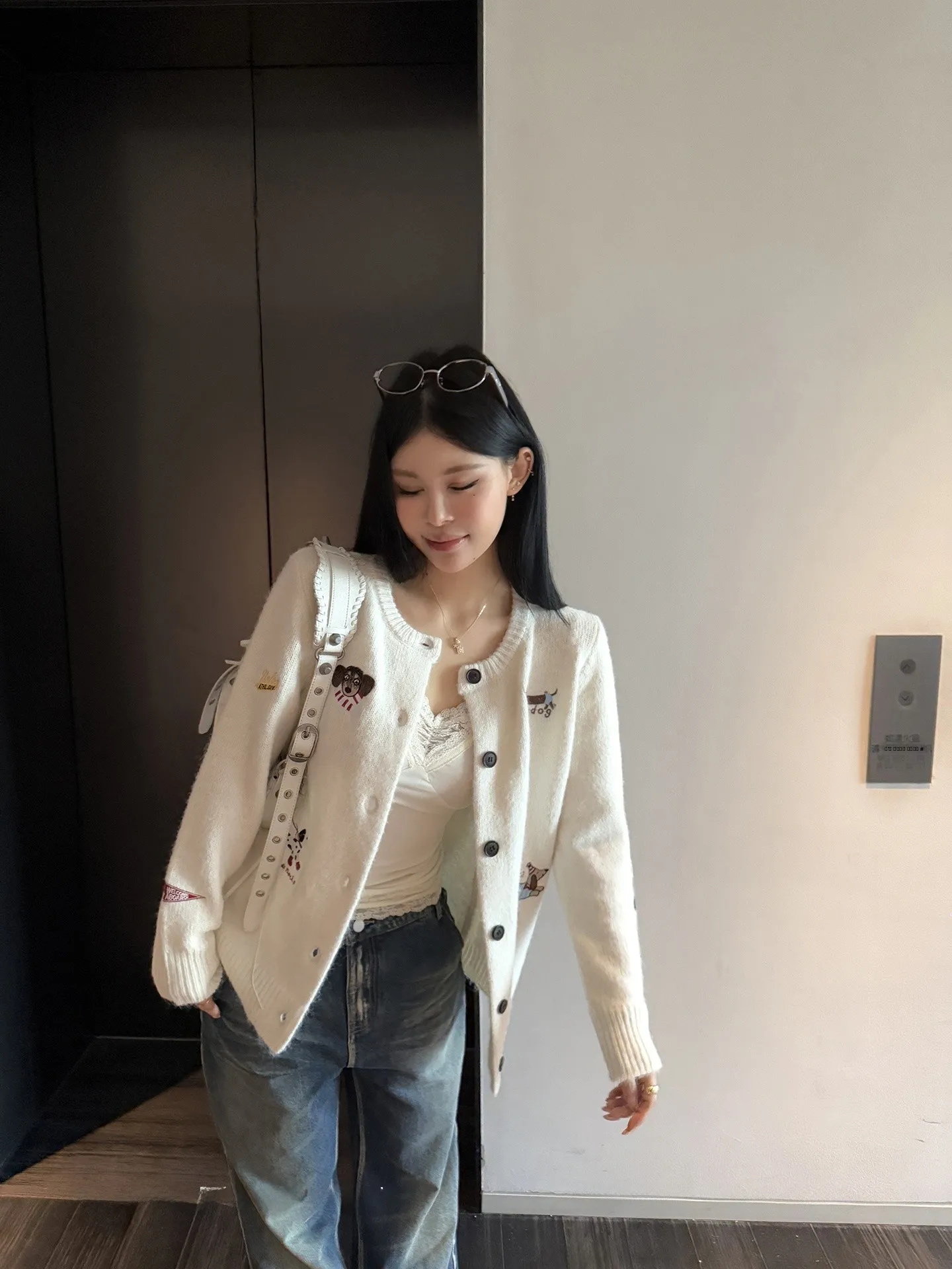 

Spring 2026 Casual Sle Fce Long Sve Knitted Sweater Cardigan Women plus Size Embroidered Loose Fit Slimming Top