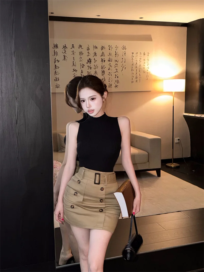

Fashionable Knitted Black Vest And Short Skirt Set for Women Sexy Alluring Summer Outfit High Waist Trousers Two Piece Set