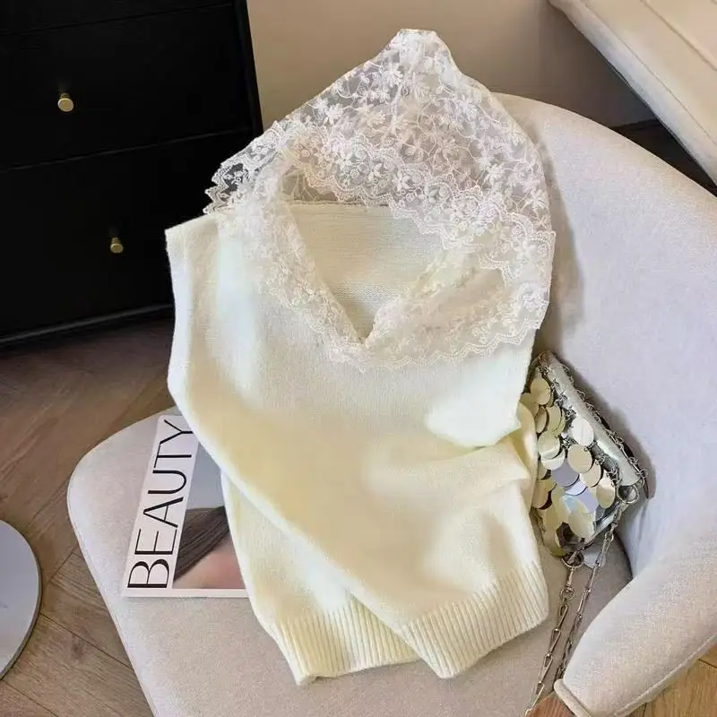 Gray Lace Hooded Vest 2026 New Sleeveless Top New Fashionable Super Beautiful Splicing Solid Color Wool Blend Knit Sweater White