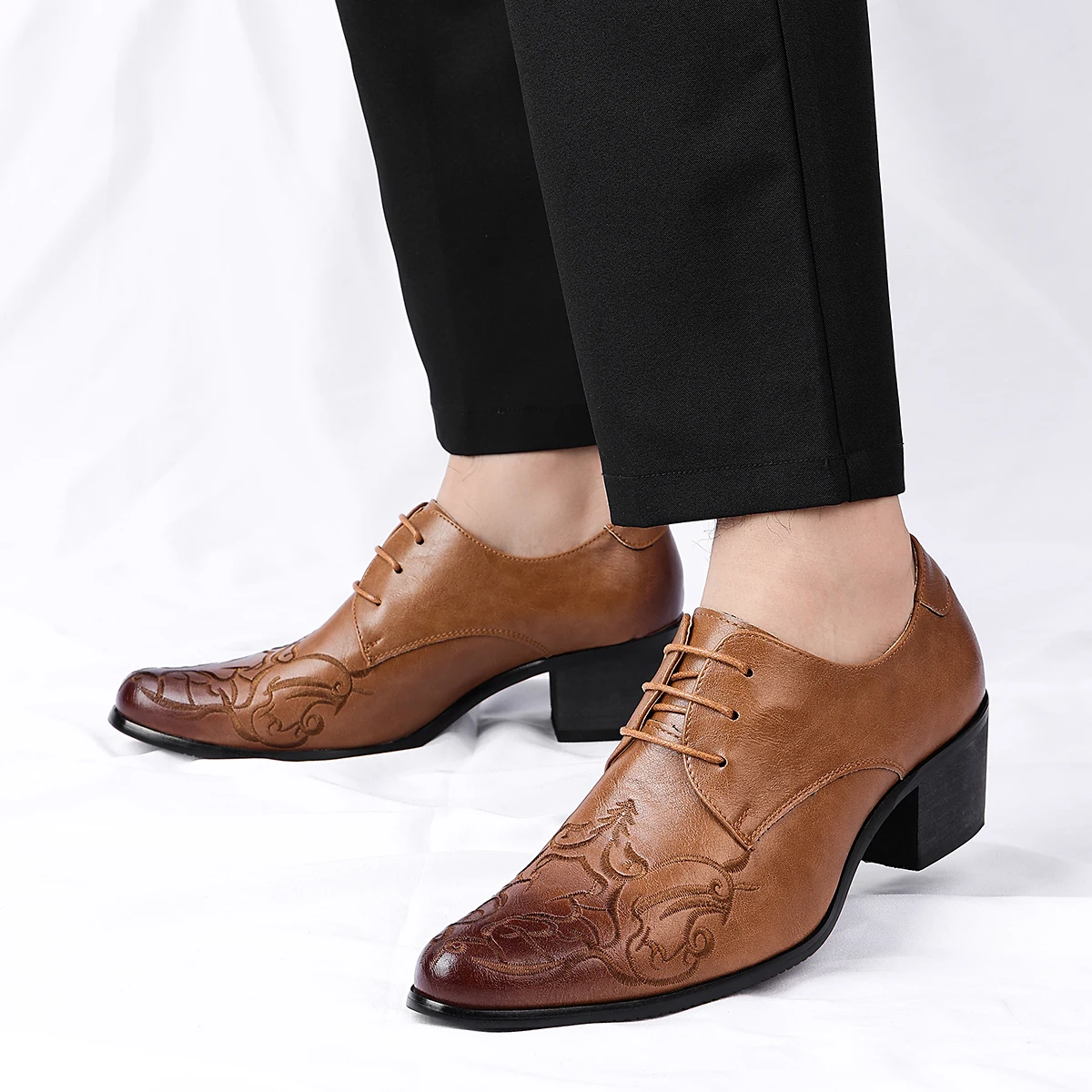 Fashion Embroidered Lace Up Cuban Shoes Western Style Casual Leather Shoes Luxury Brand Men Dance Party Comfortable High Heels
