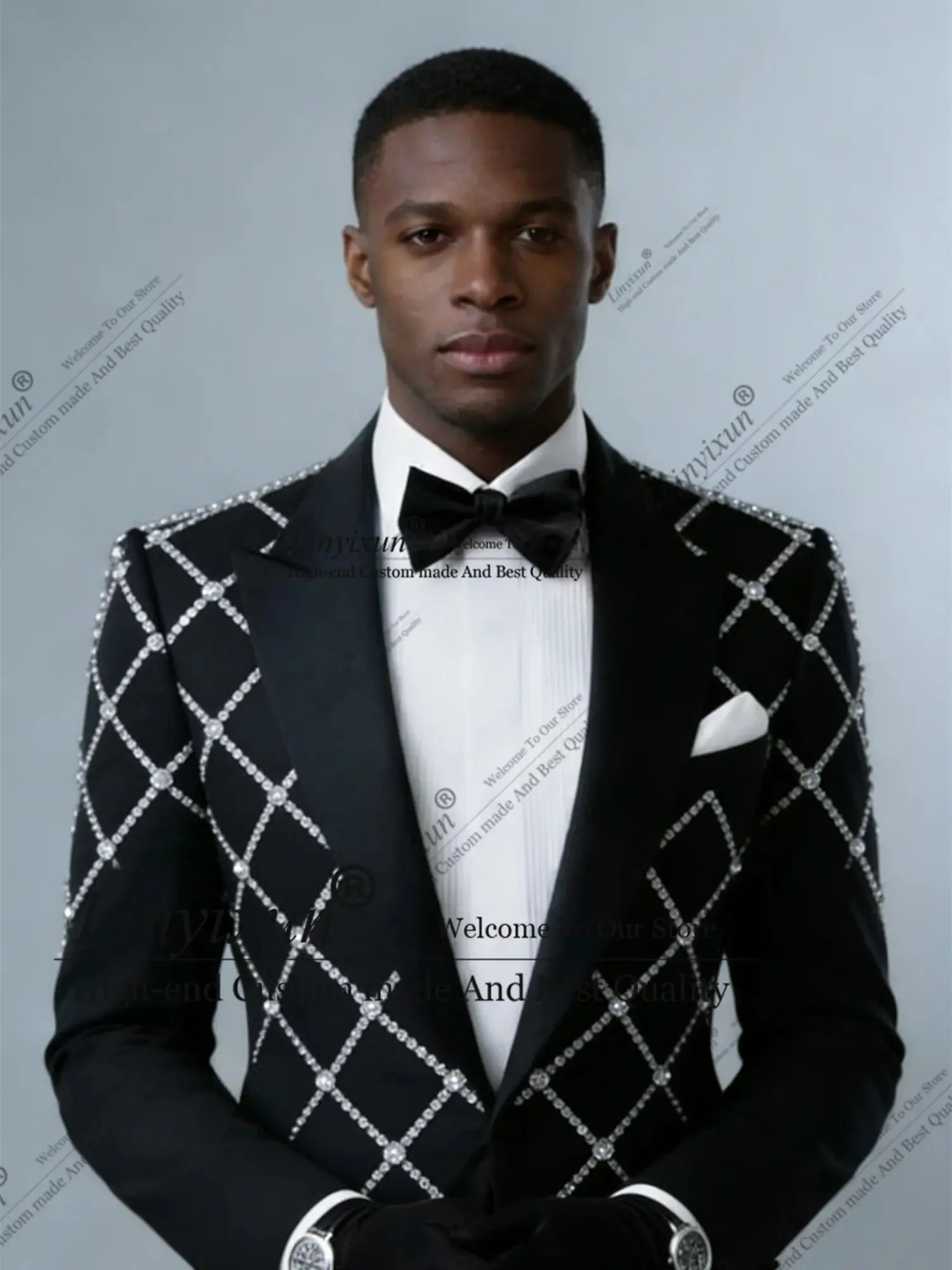 

Luxury Metal Embellished Men Suits 2 Pieces Sets Beadeds Party Prom Blazer Customized Ropa Hombre Peaked Lapel Groom Tuxedos