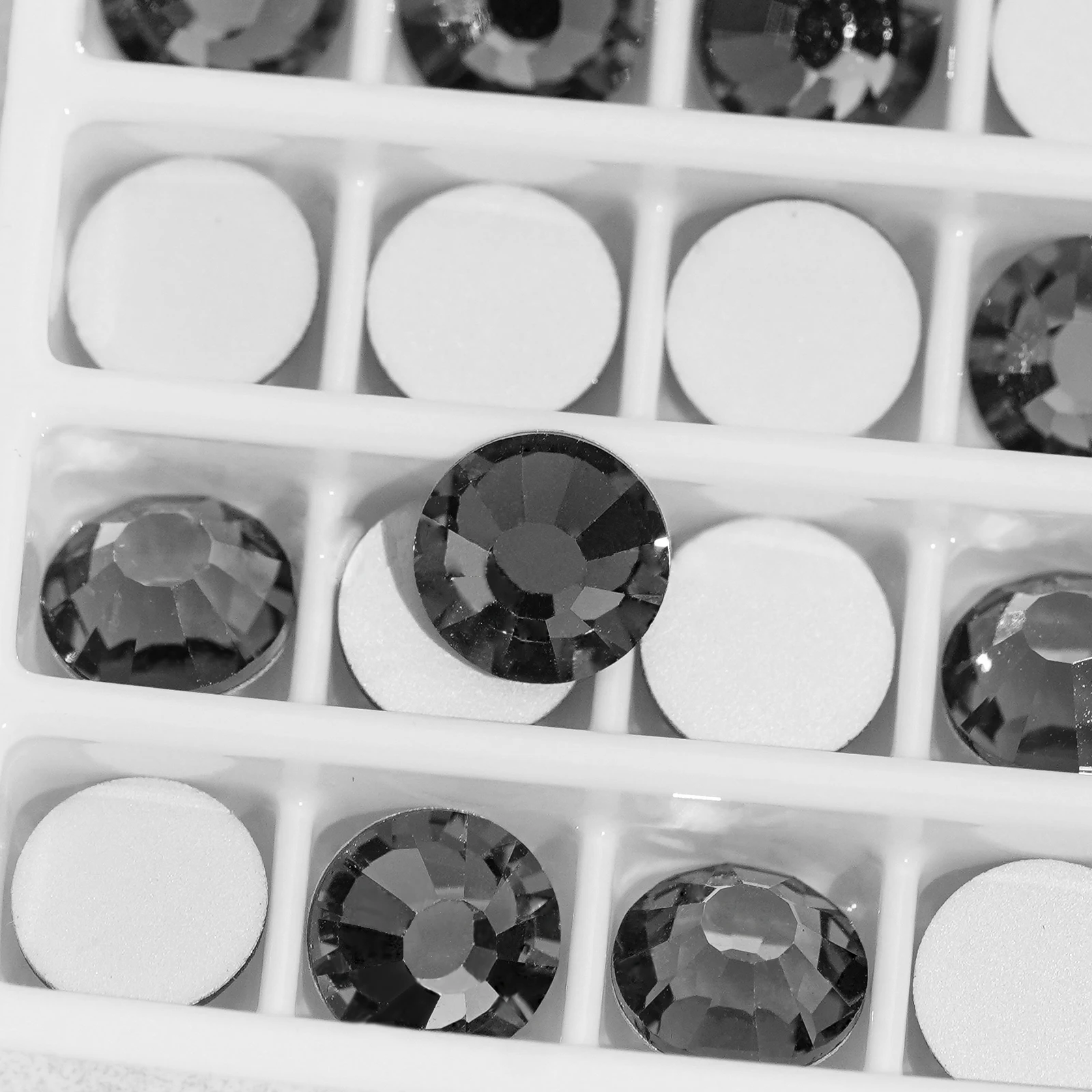 Cristales de diamante negro, decoraciones de diamantes de imitación sin fijación por calor, decoración de uñas negra plateada, accesorios planos DMC de diamante DIY