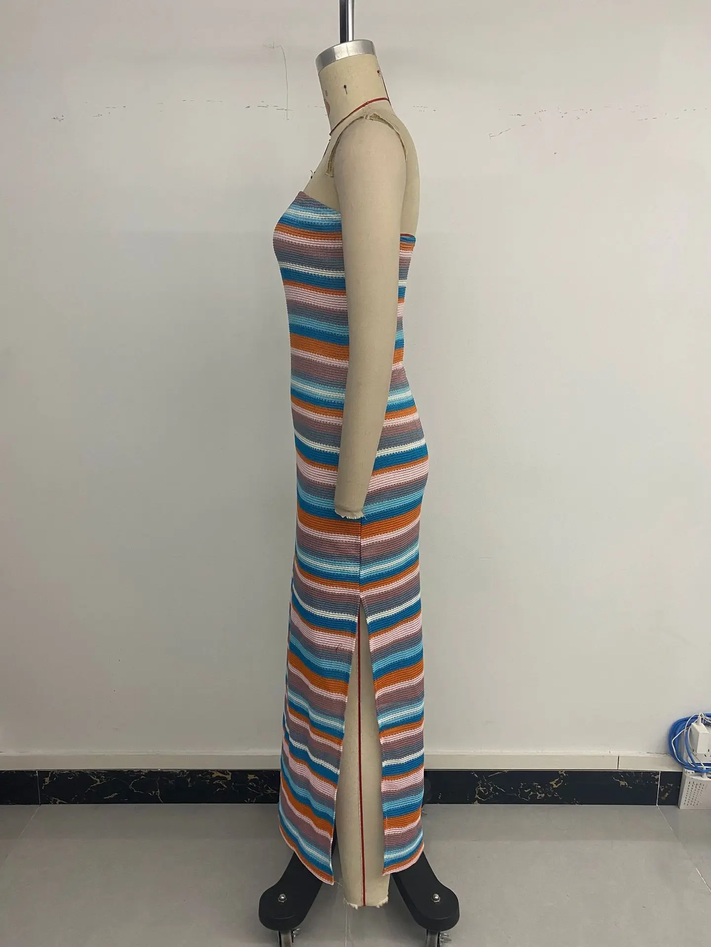 

Summer Women's Dress Hot Selling 2025 New Casual Seaside Vacation Style Color Embroidered Striped Strapless Western-Style Dress