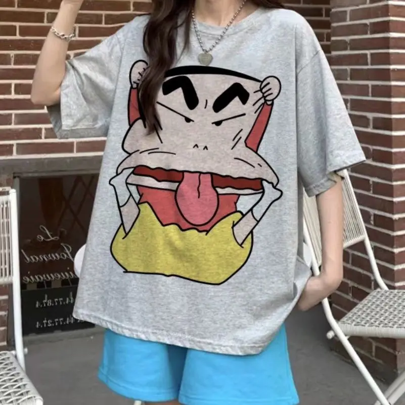 Camiseta de dibujos animados de crayón Shin-Chan Graffiti, juguetes de manga corta, lindo Anime Kawaii, Top corto blanco suelto, nuevo de verano