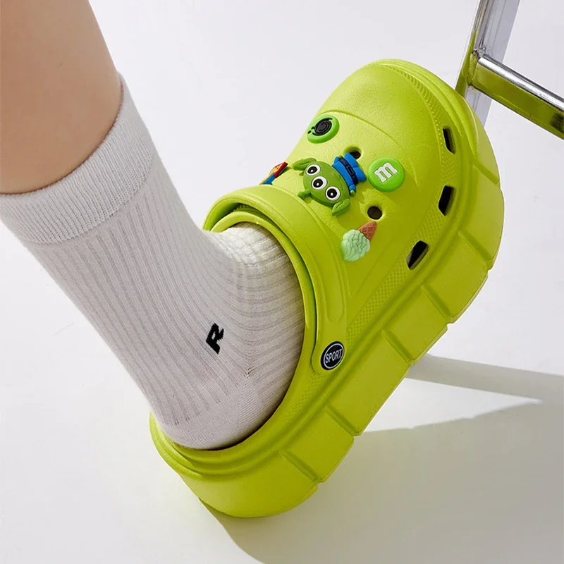 صنادل نسائية ذات نعل سميك من الرسوم المتحركة يمكنك صنعها بنفسك صنادل صيفية خفيفة الوزن وغير قابلة للانزلاق للحديقة على الشاطئ صنادل نسائية خارجية سميكة من مادة إي في إيه