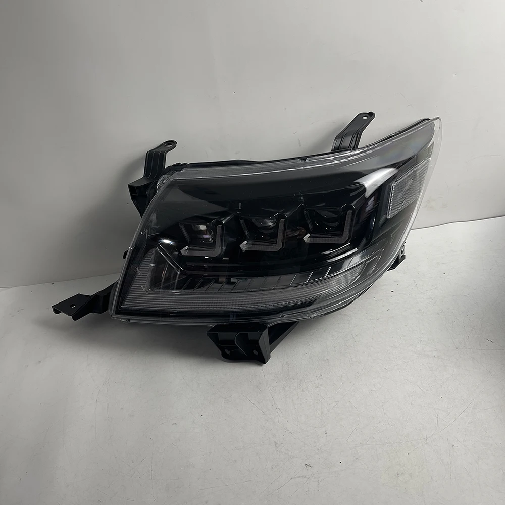 토요타 하이럭스 비고 2012-2015용 자동차 LED 헤드라이트 블랙 811500K440 811100K440