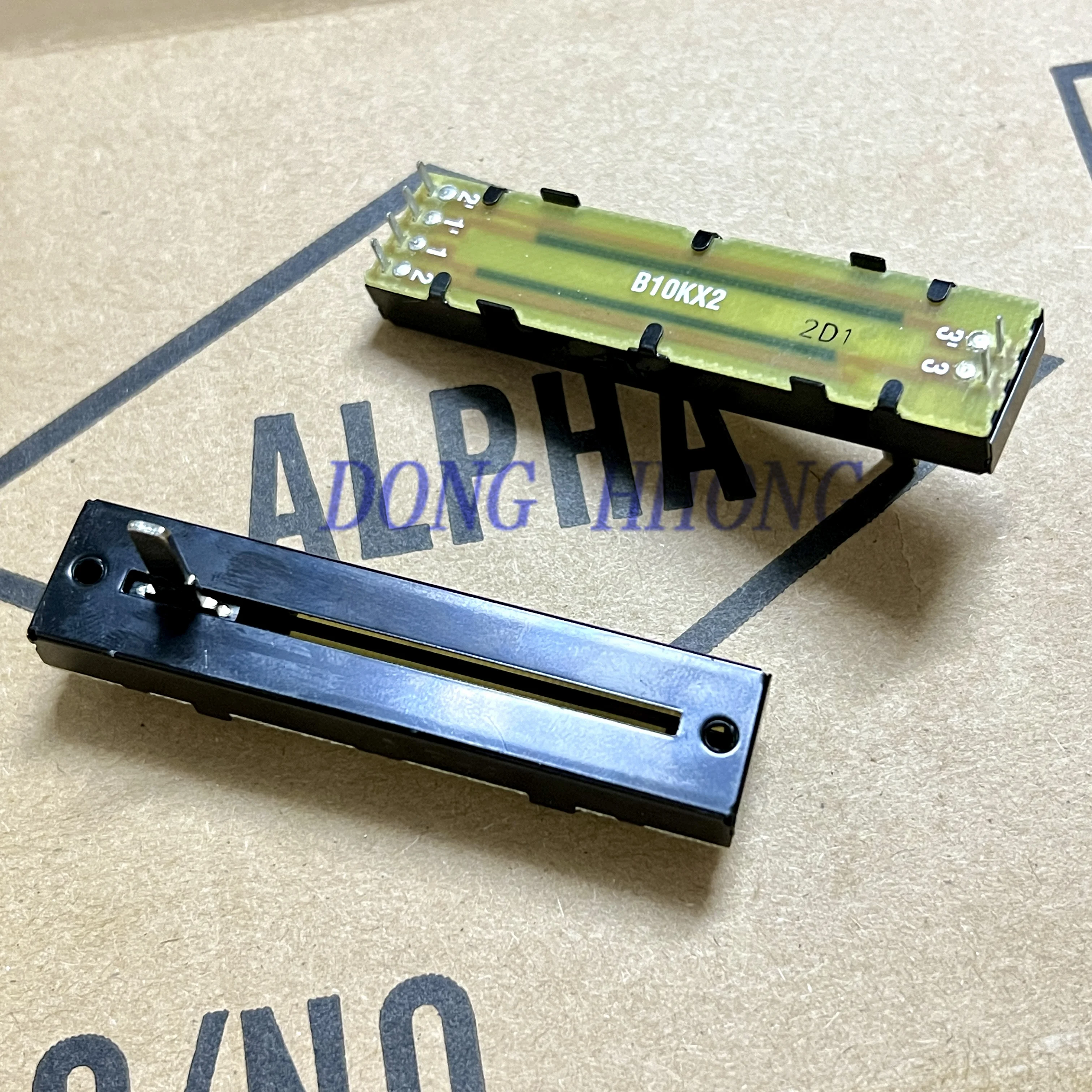 1 piece of ALPHA 73mm rail sliding potentiometer B10KX2 cross push and cross cut universal SX2 SX RX SX3 with an axis length of