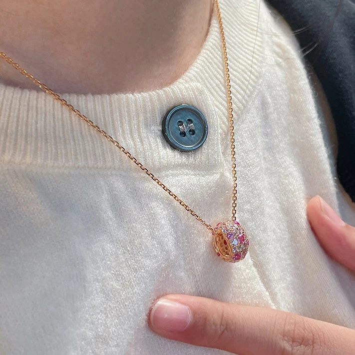 

Tibetan Silver Zircon Round Pendant Necklaces for Women Vintage Geometric Fashion Jewelry Light Luxury Accessories