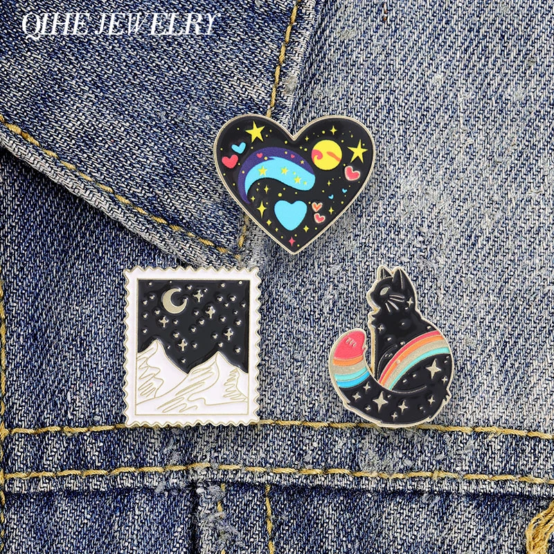 Starry Universe Cartoon Brooch Enamel Pin Fantasy Night Sky Heart Galaxy & Rainbow Star Cat Brooch Bag Lapel Badge Jewelry Gifts
