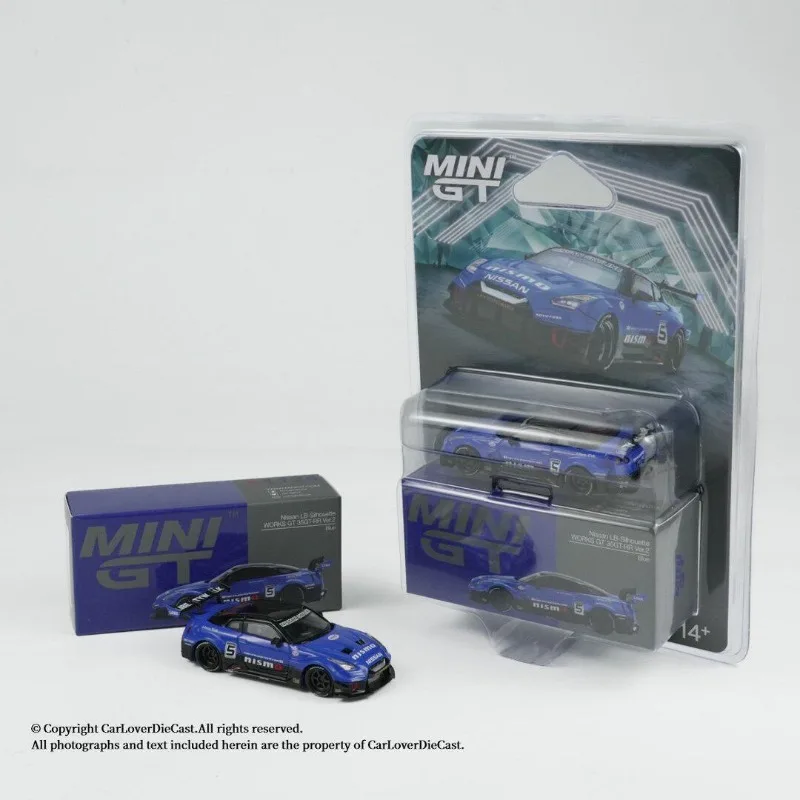 MINI GT 1:64 1124 model R35 GT-R Version 2 - an alloy replica car model for boys' toys and adult collection display pieces