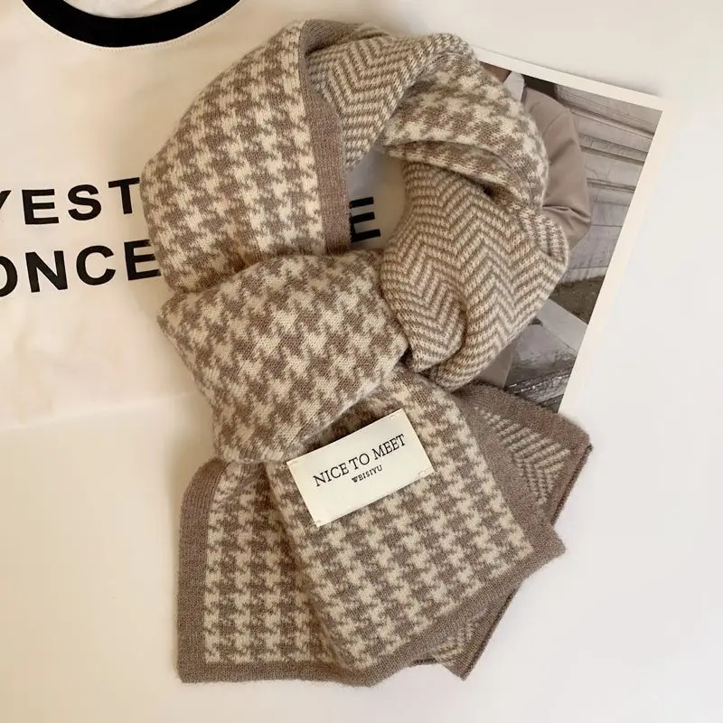 Scarf female winter new Korean version of the atmosphere sense of double-sided students cute warm thickened knitting senior sens