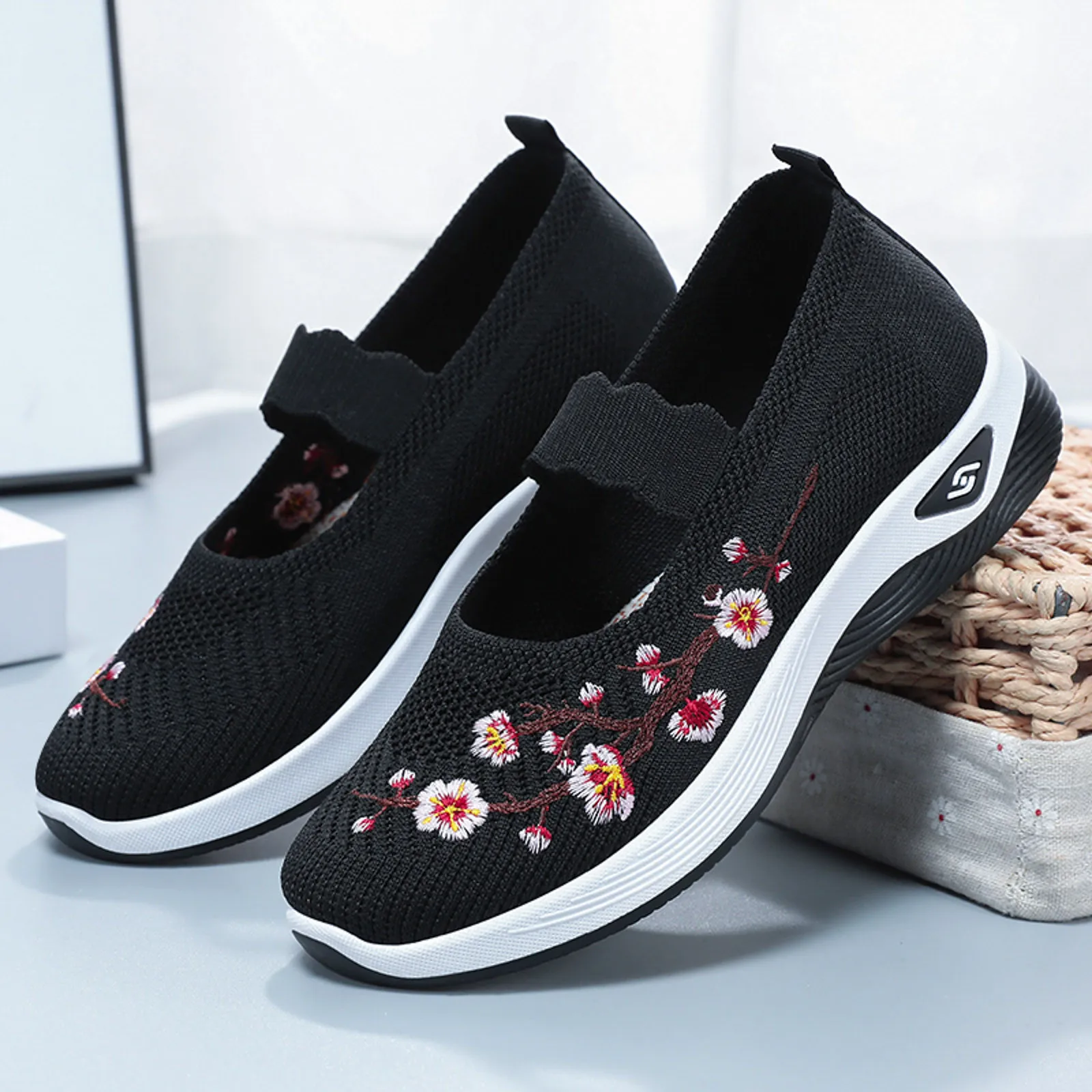 Women Wedges Loafer Shoes Flower Embroidery Breathable Casual Ladies Shoes Lightweight Soft Mesh Walking Flats Zapatillas Mujer