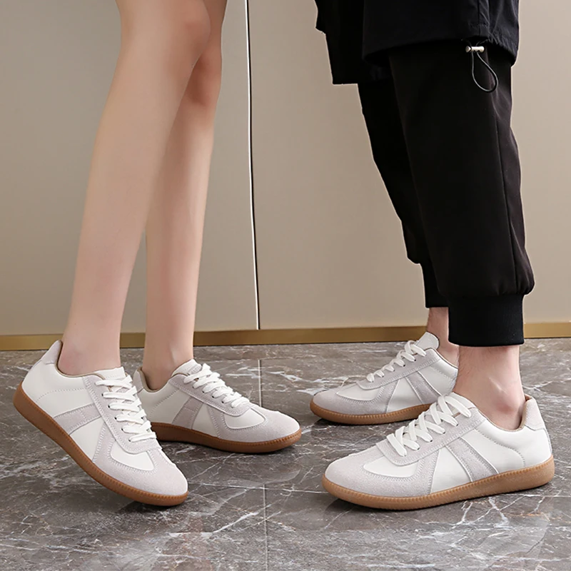 New Couple Retro Four Seasons Forrest Gump Shoes For Men And Women Casual Shoes Flat Lace Sneakers