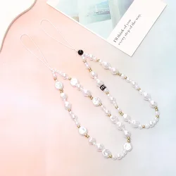 Handmade beaded letter decoration short mobile phone strap with irregular pearl phone chain