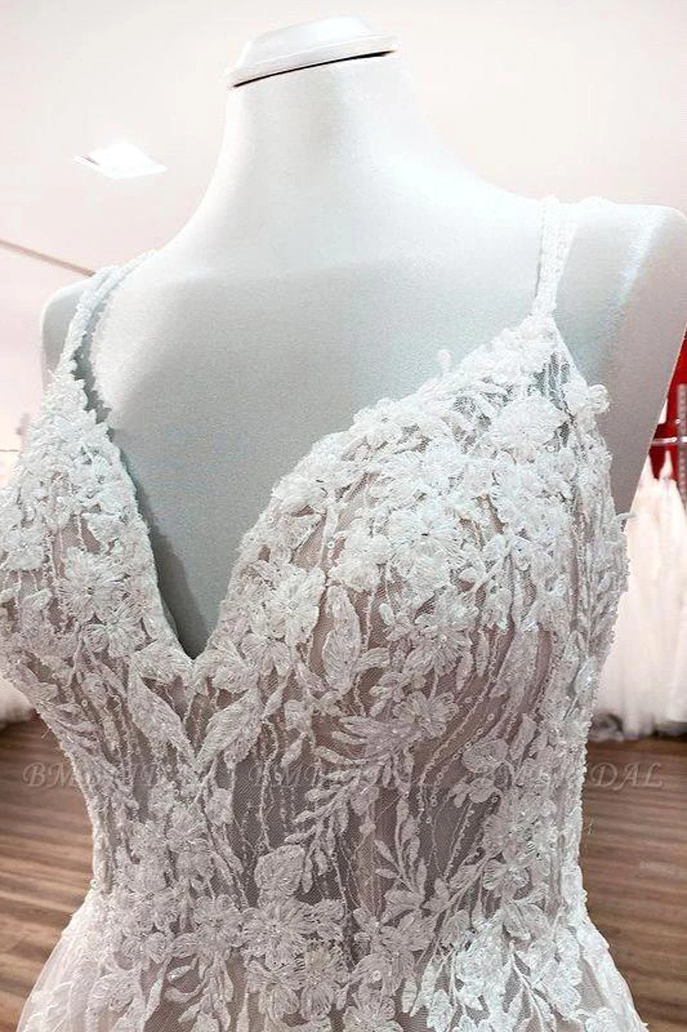 Sequin Appliques Wedding Dresses Elegant Lace Tulle Spaghetti Straps V Neck Backless For Bridal Gowns Romantic Vestido De Novia