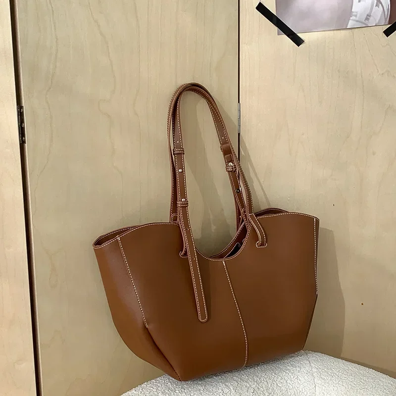 Vintage handbag, large capacity portable shopping bag, leather shoulder bag, women's multifunctional bag
