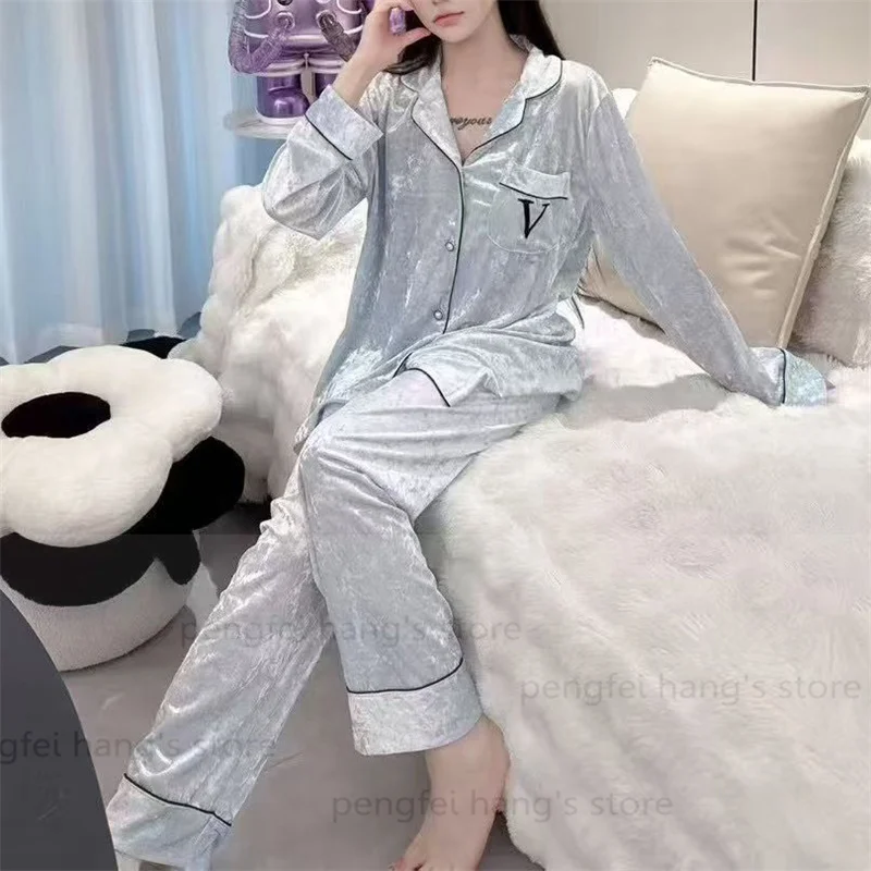 الأزرق القطيفة منامة دعوى النساء الخريف الشتاء جديد بيجامة لينة ملابس المنزل بنطلون دعوى التطريز الخامس منامة فام المتسكعون