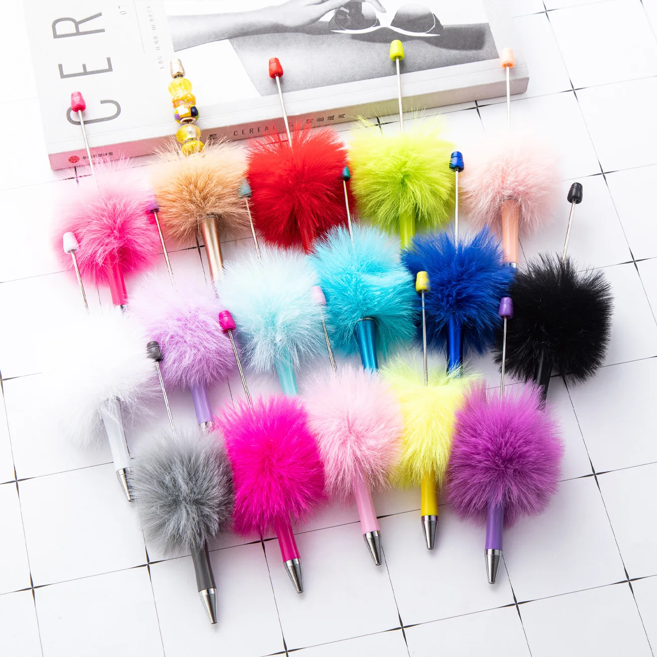 Imagem -03 - Fur Balls Beadable Canetas Esferográficas para Crianças Caneta de Grânulo de Plástico Faça Você Mesmo Tinta Preta Meninas Material Escolar Escritório Papelaria Bonito 50 Pcs