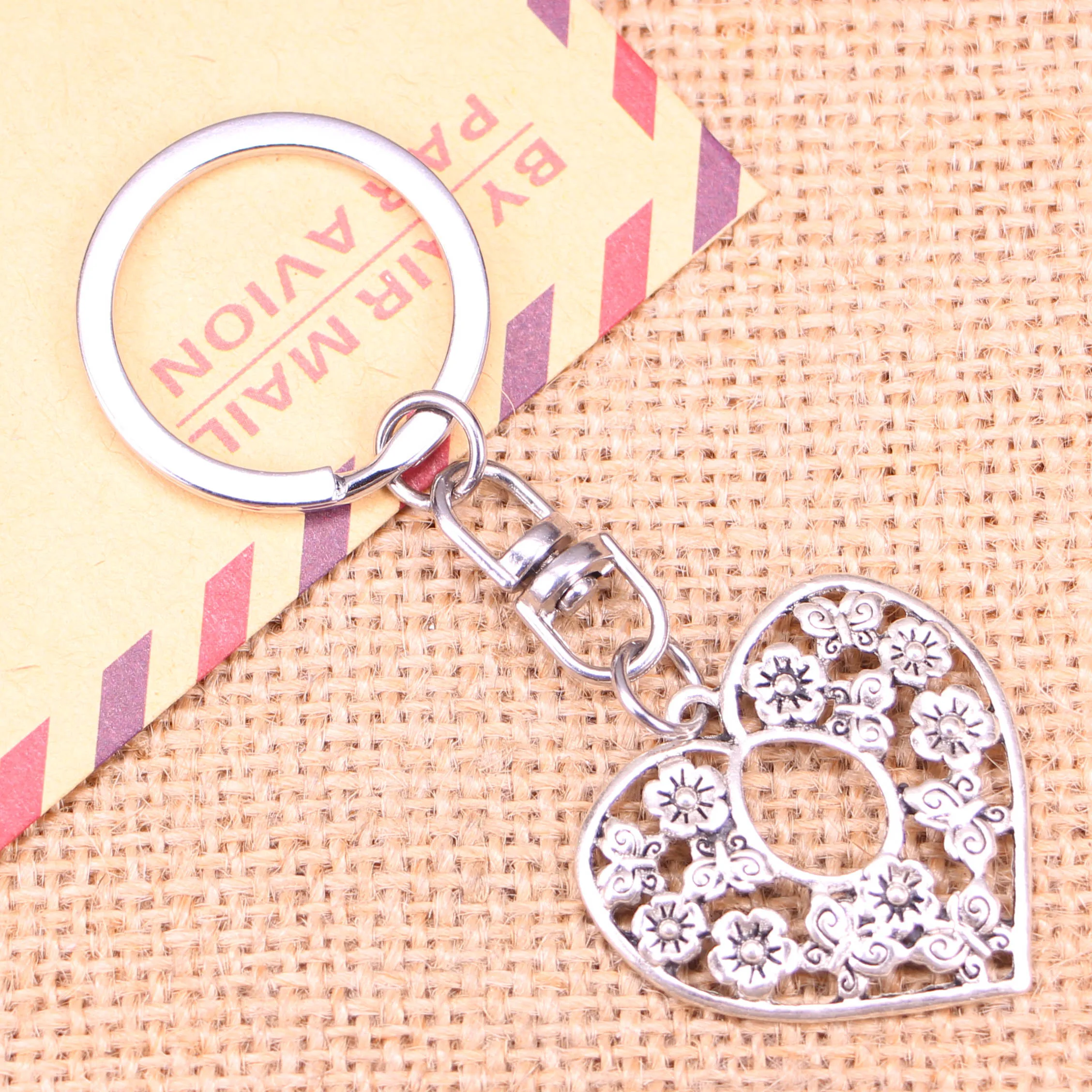 20pcs New Fashion Keychain 30x30mm Heart Flower Pendants DIY Men Jewelry Car Key Chain Ring Holder Souvenir For Gift