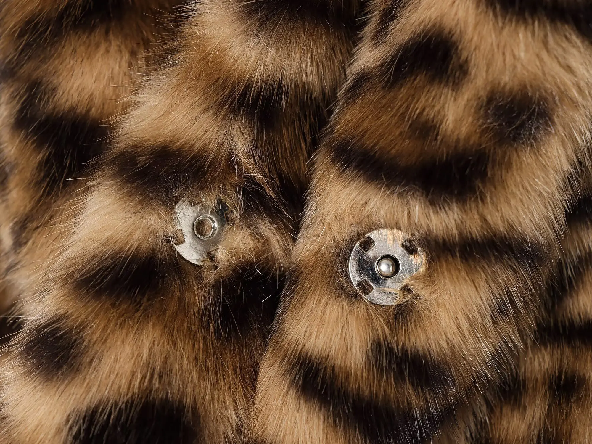 Maxdutti معطف الشتاء الفرنسية شارع العليا موضة فو الفراء سترة الرجعية ليوبارد طباعة التلبيب سترة المرأة سترة امرأة الملابس ل