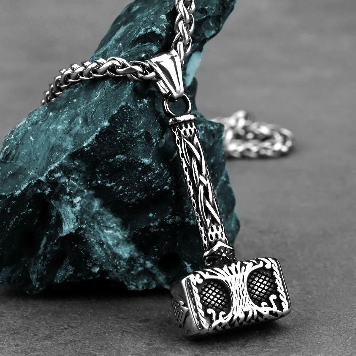 Viking Thor Mjolnir Men's Necklace Norwegian Rune Celtic Knot Pagan Amulet Nordic Pendant Stainless Steel Jewelry Gift Wholesale