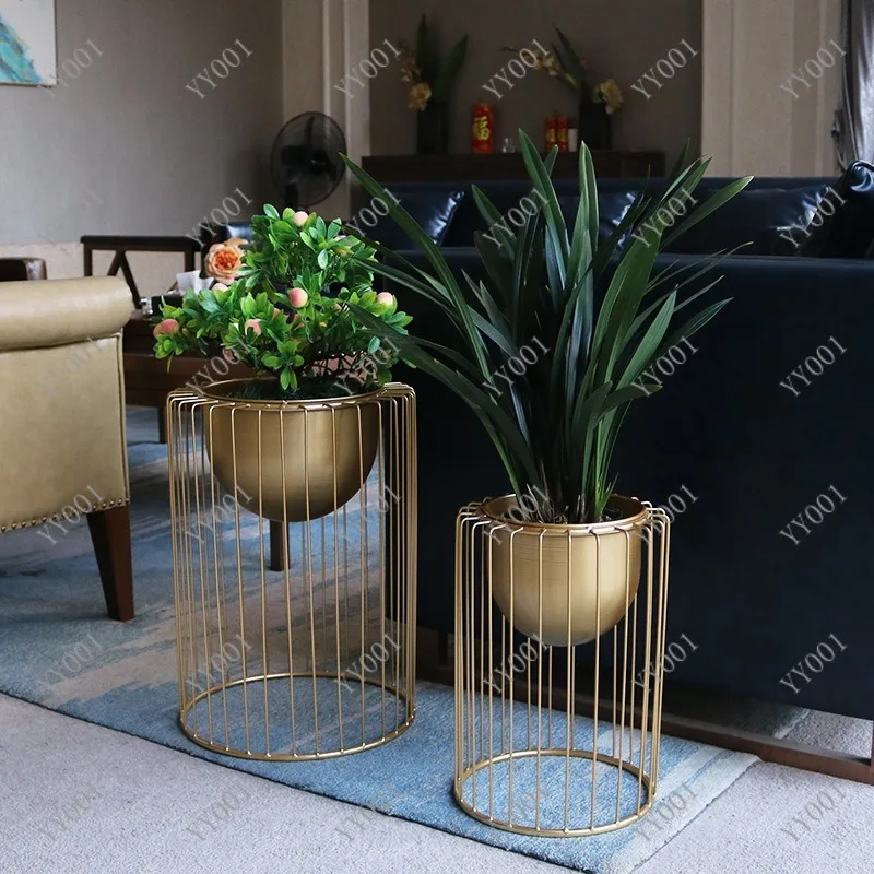 

Nordic Style Wrought Iron Plant Stand Floor Standing Flower Rack for Indoor Living Room Balcony