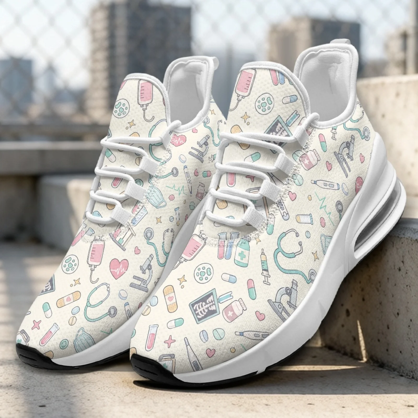 Breathable Mesh Athletic Shoes - حذاء رياضي مريح ومتنفس بتصميم طبي