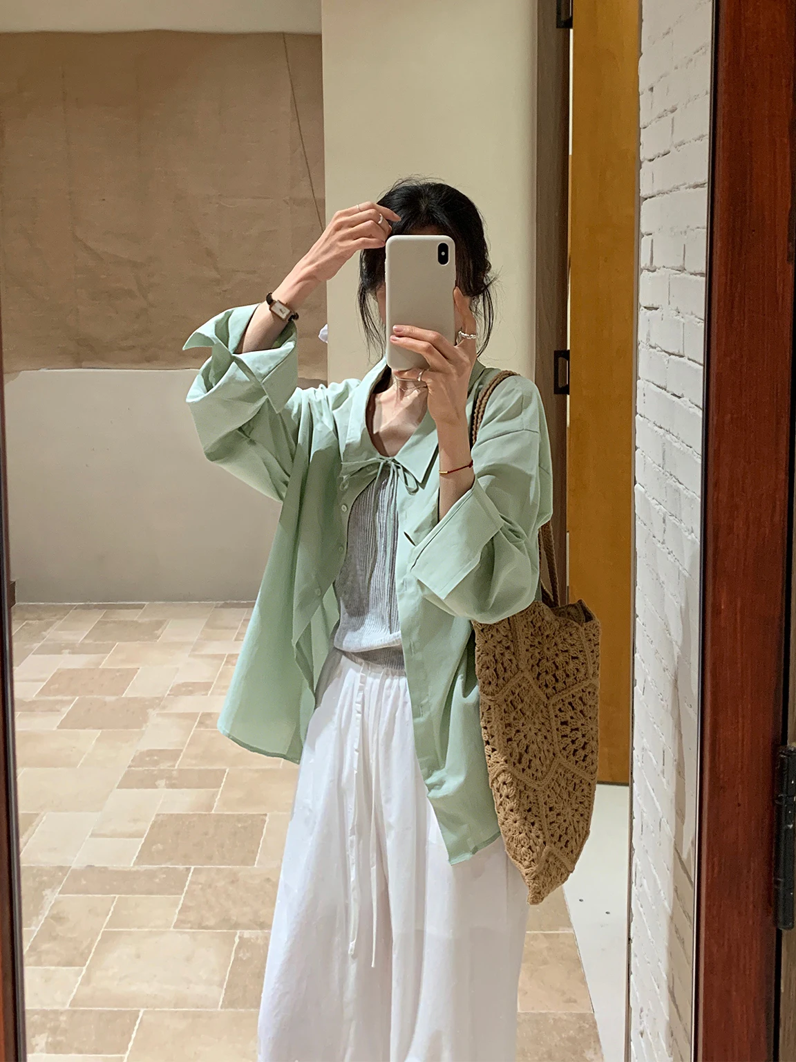 

Elegant Korean Style Women's Shirt Pastel Green Bouquet Collar Slimming Long Sleeve Cotton Spring Fashionable Top
