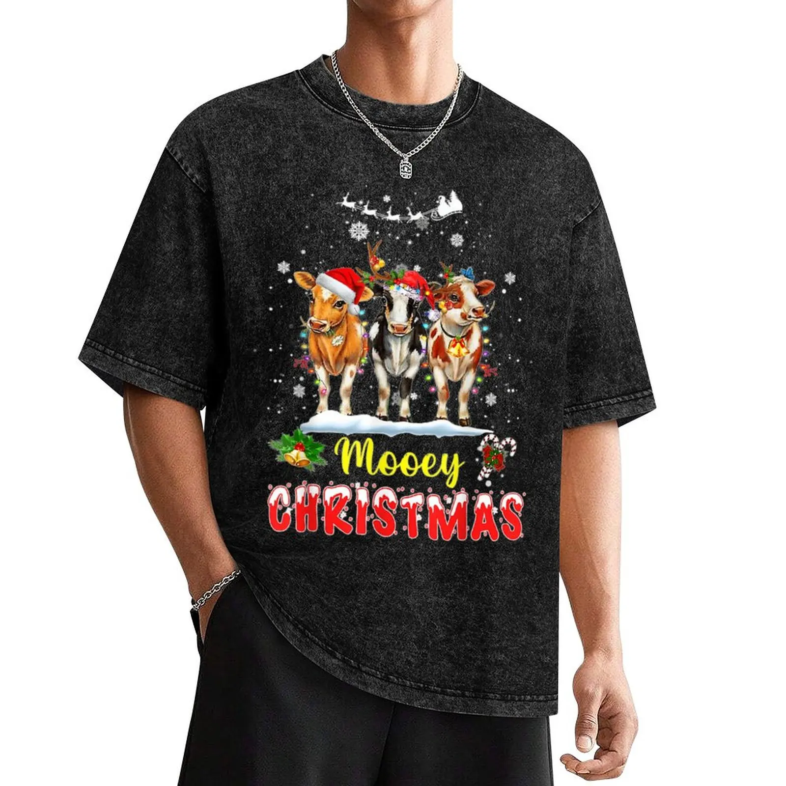 Mooey Christmas Tshirt Highland Cow Xmas Light Santa Hat T-Shirt vintage t shirts anime t shirts clothing for men