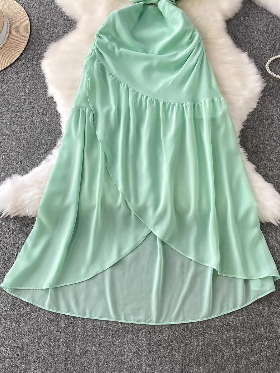 Foamlina エレガントシックな非対称ネックライトグリーンホリデードレス女性休暇カットアウトウエストホールプリーツ不規則なマキシドレス