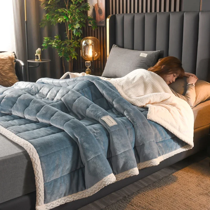 Coral Fleece Autumn Winter Warm Blankets for Bed 3 Layers Thicken Flannel Blanket Quilt Soft Comfortable Warmth Quilts Washable