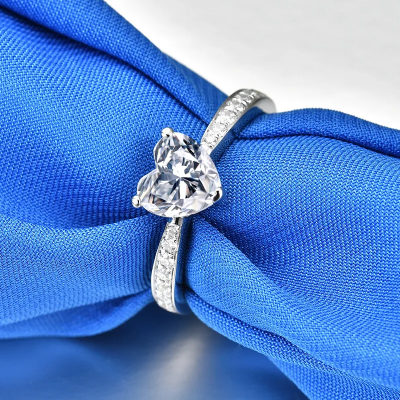 PT950Platinum heart-shaped micro-set diamond ring, 1 carat heart-shaped diamond ring - Women's romantic wedding ring, women's ri