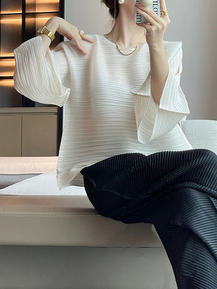 GVUW Pleated Women T Shirt Flare Sleeve Loose Round Collar Casual New Versatile Simplicity 2024 Fashion Female Clothing 17G6641