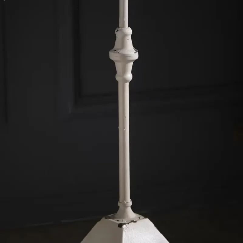 Vintage French Alloy Candle Holder Wrought Iron Retro Dining Table Decor High End Wedding Cake Stand Ornament Art Piece High